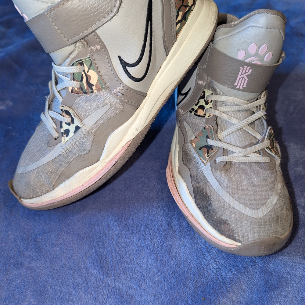 Kids Nike Kyrie Infinity High-Top Sneakers
